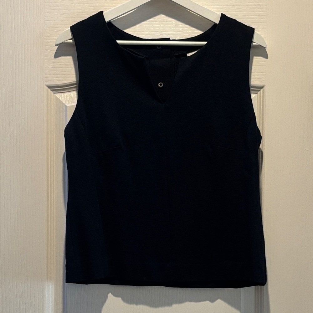 CABI SMALL BLACK 3 BACK BUTTON SLEEVELESS TOP GREAT CONDITION BUNDLE2SAVE